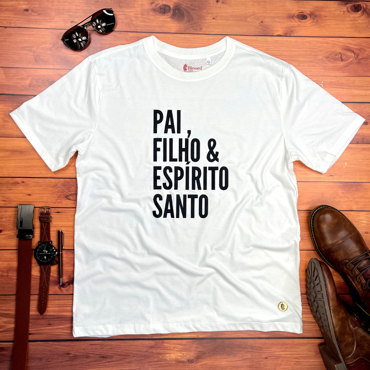 Camiseta Masculina Off White Pai, Filho & Espírito Santo