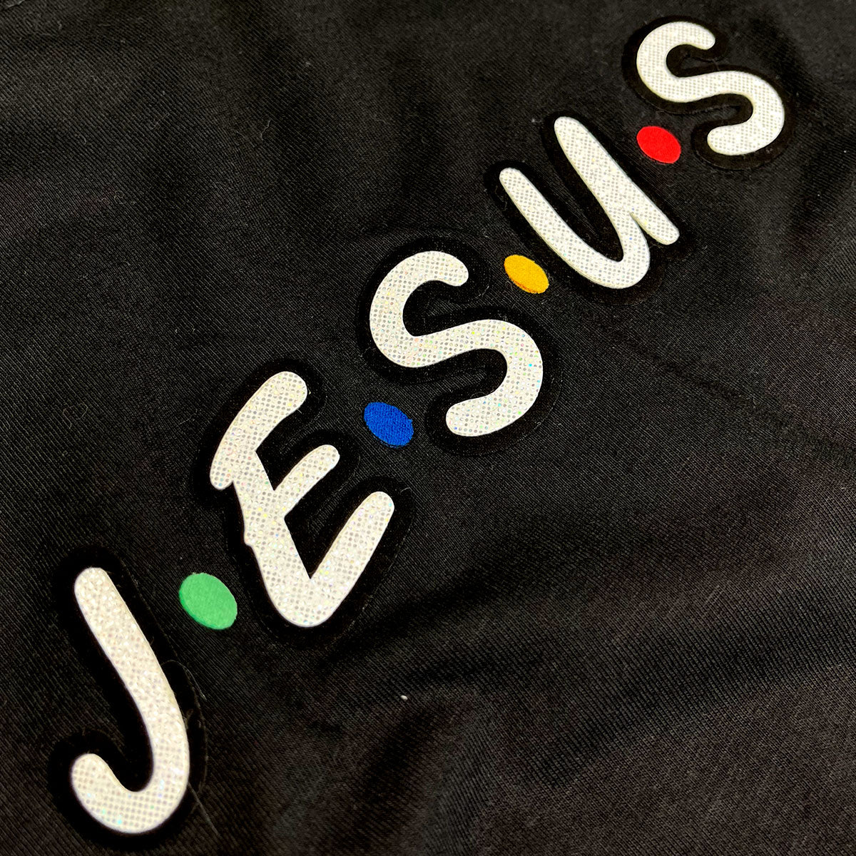 Camiseta Masculina Preta Aplique J.E.S.U.S
