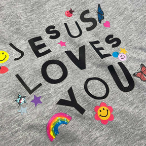 T-Shirt Infantil Cinza Jesus Loves You