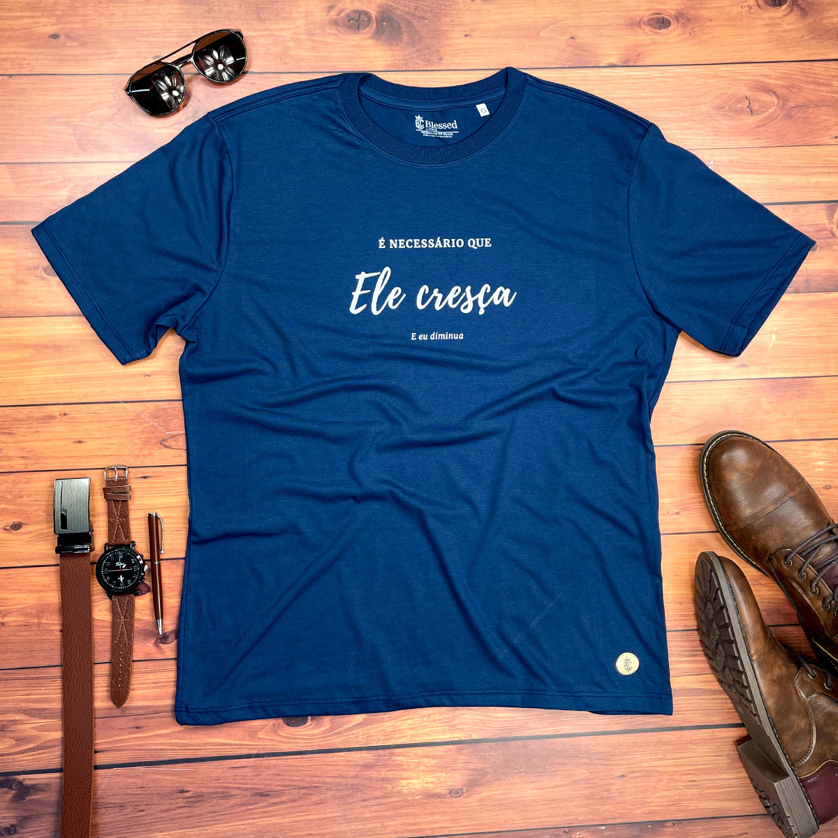 Camiseta Masculina Azul É Necessário Que Ele Cresça E Eu Diminua