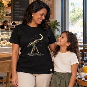 Camiseta Feminina Preta Os céus declaram Sua glória