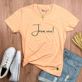 Camiseta Feminina Salmão Jesus Vive!