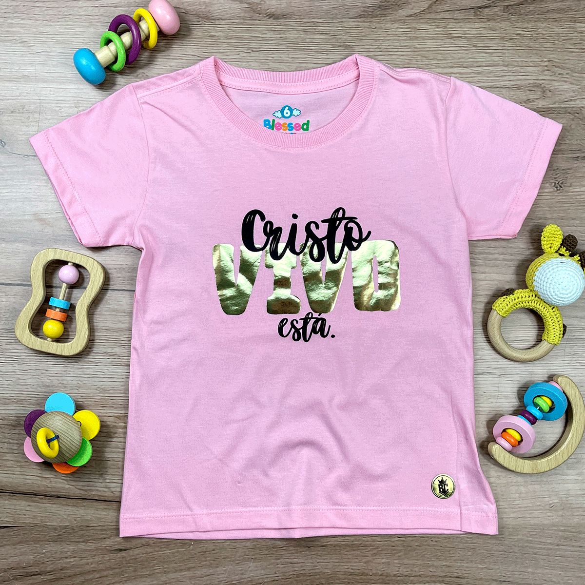 T-Shirt Infantil Rosa Cristo Vivo Está