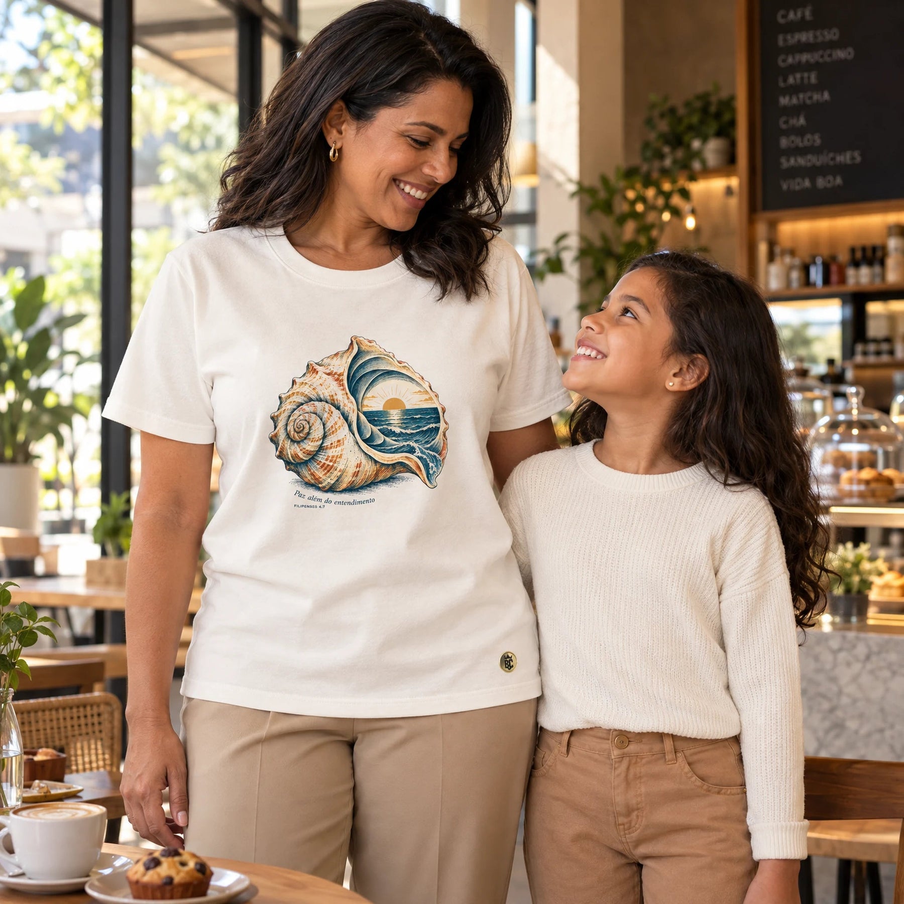 Camiseta Feminina Off White Paz além do entendimento