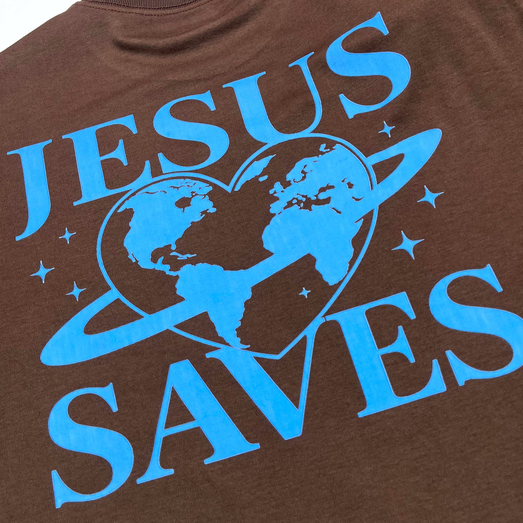 Oversized Marrom Full Coração Jesus Saves