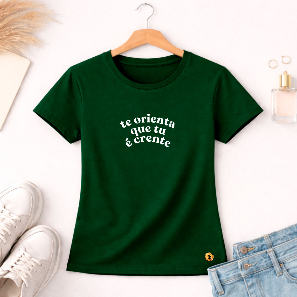 Camiseta Feminina Verde Te Orienta Que tu é Crente