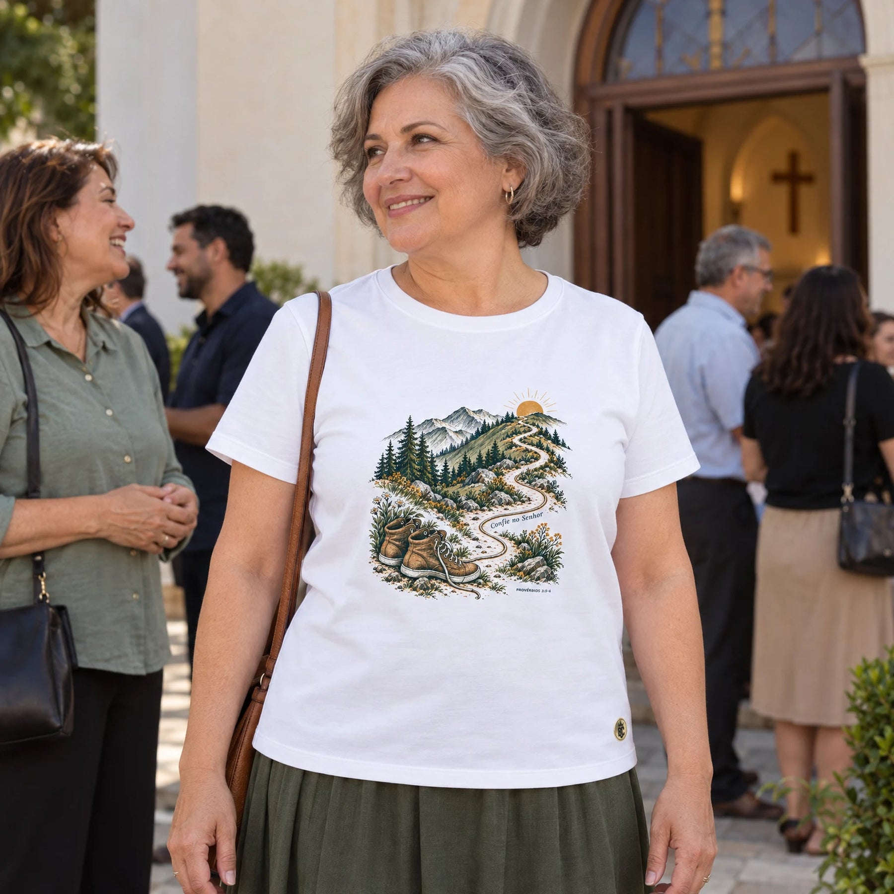Camiseta Feminina Branca Confie no Senhor