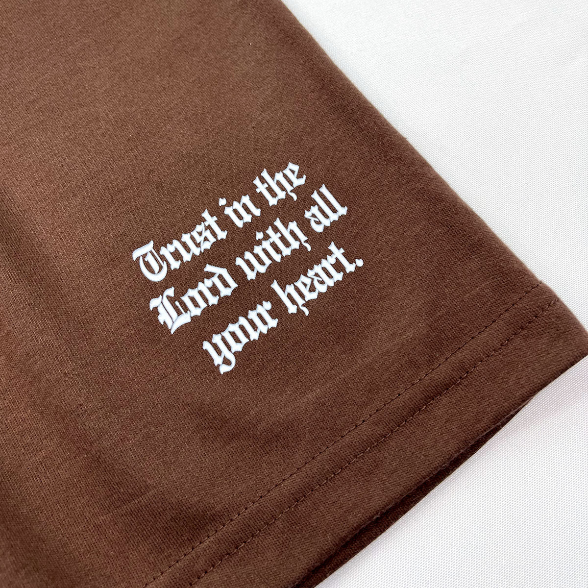 Oversized Marrom Full Coração Jesus Saves