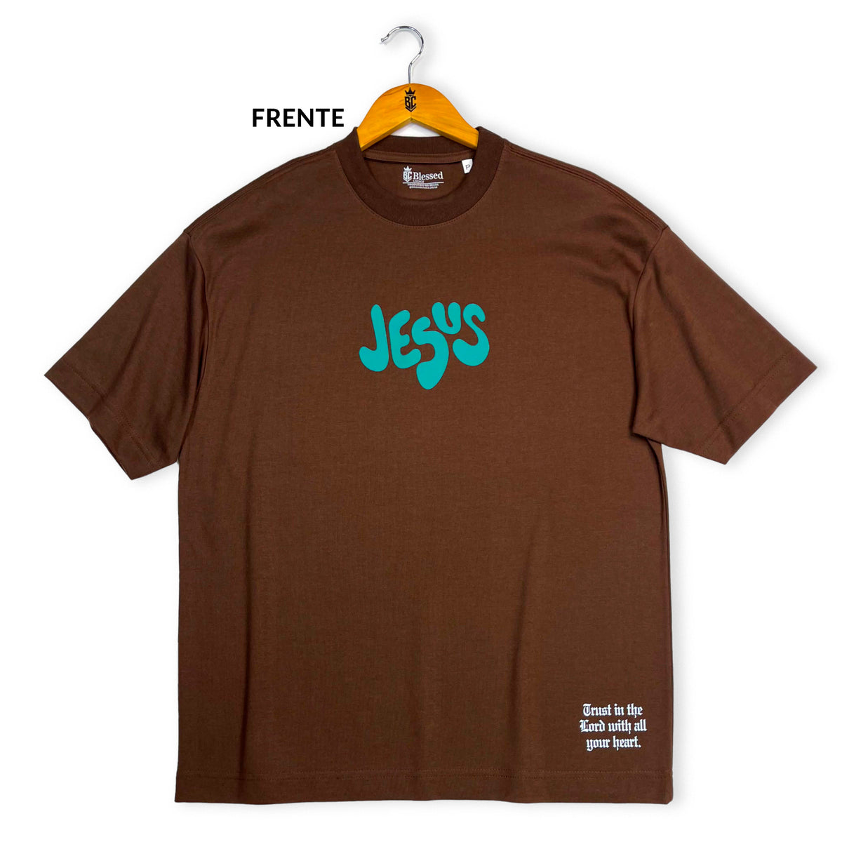 Oversized Marrom Full Jesus Is For Every One