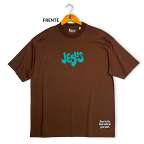 Oversized Marrom Full Jesus Is For Every One