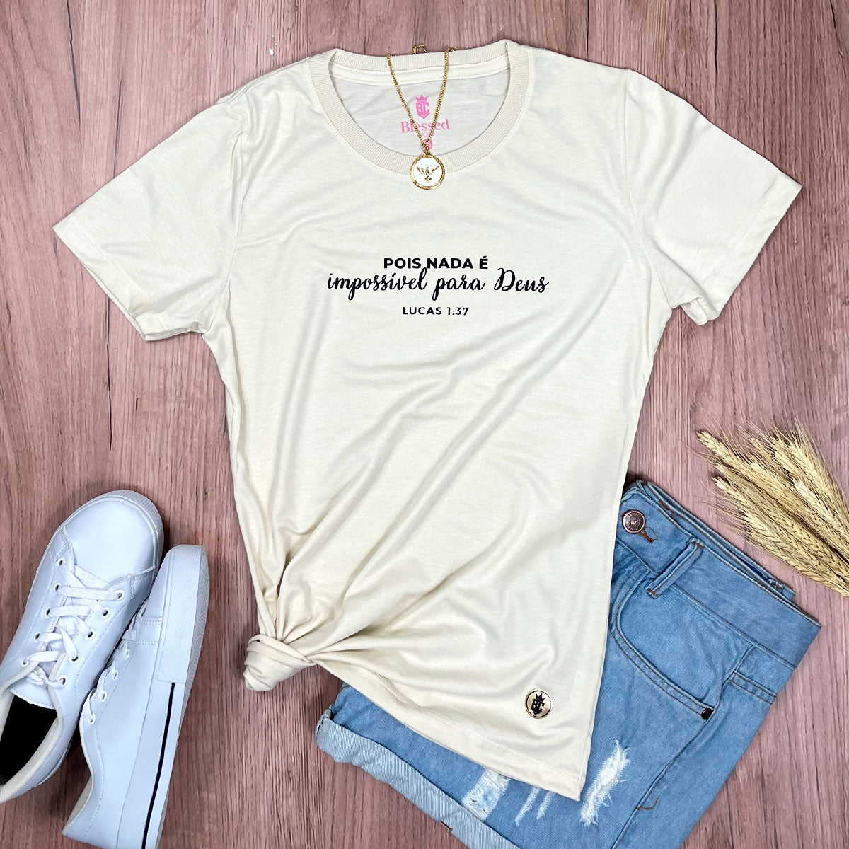 Camiseta Feminina Off White Pois Nada É Impossível Para Deus