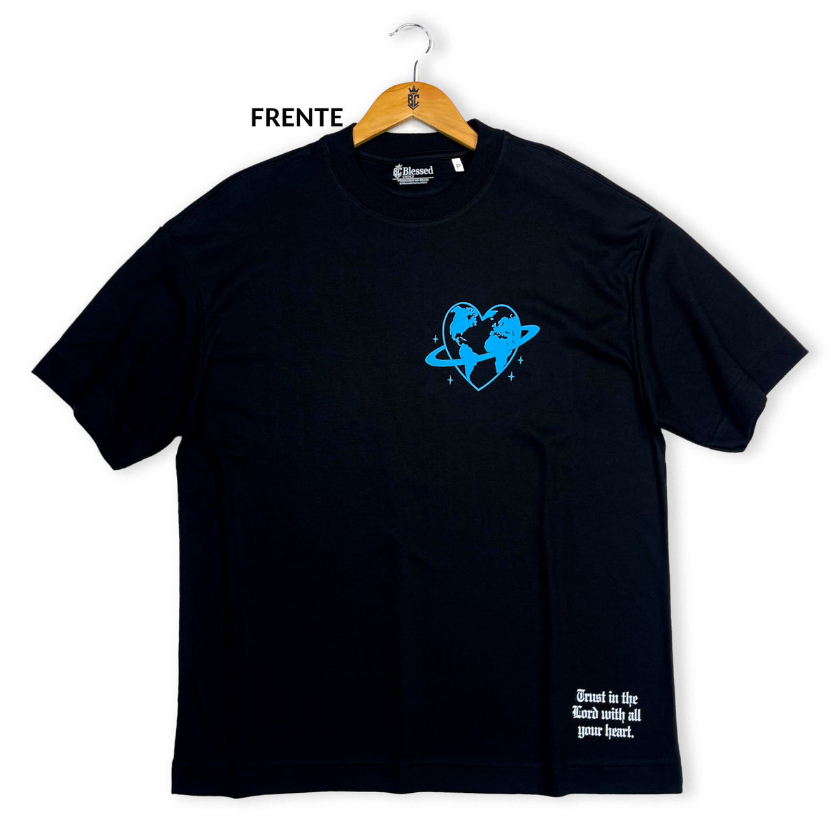 Oversized Preta Full Coração Jesus Saves