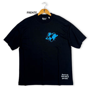 Oversized Preta Full Coração Jesus Saves