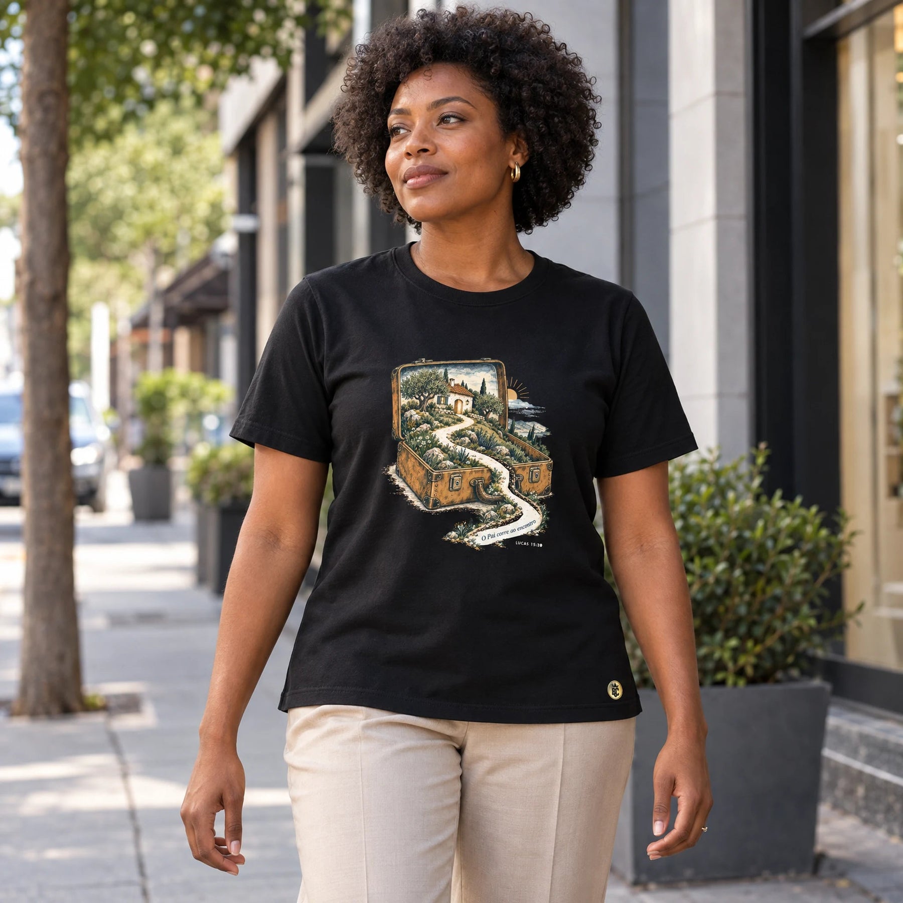 Camiseta Feminina Preta O Pai corre ao encontro