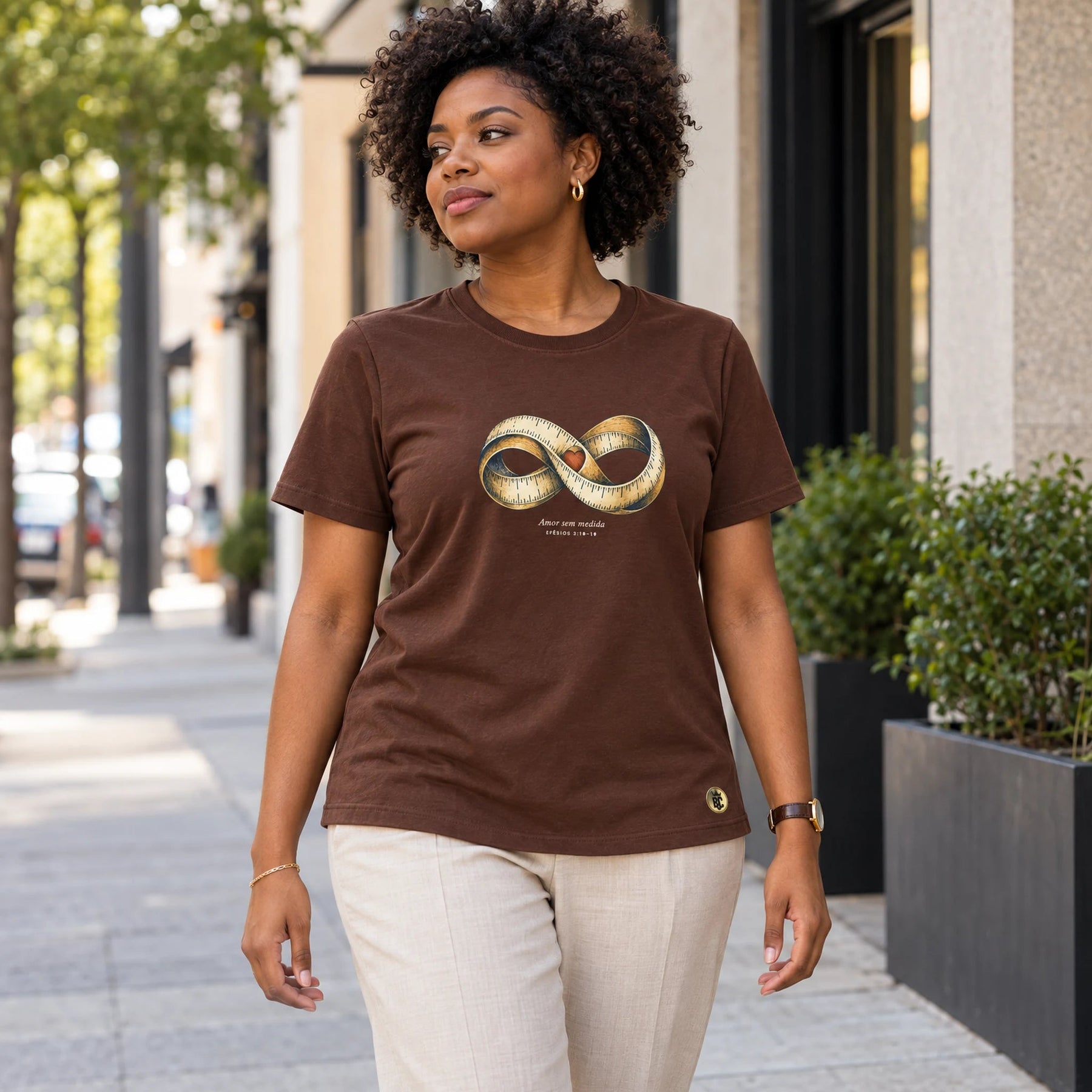 Camiseta Feminina Marrom Amor sem medida