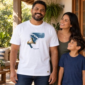 Camiseta Masculina Branca Sua voz acalma