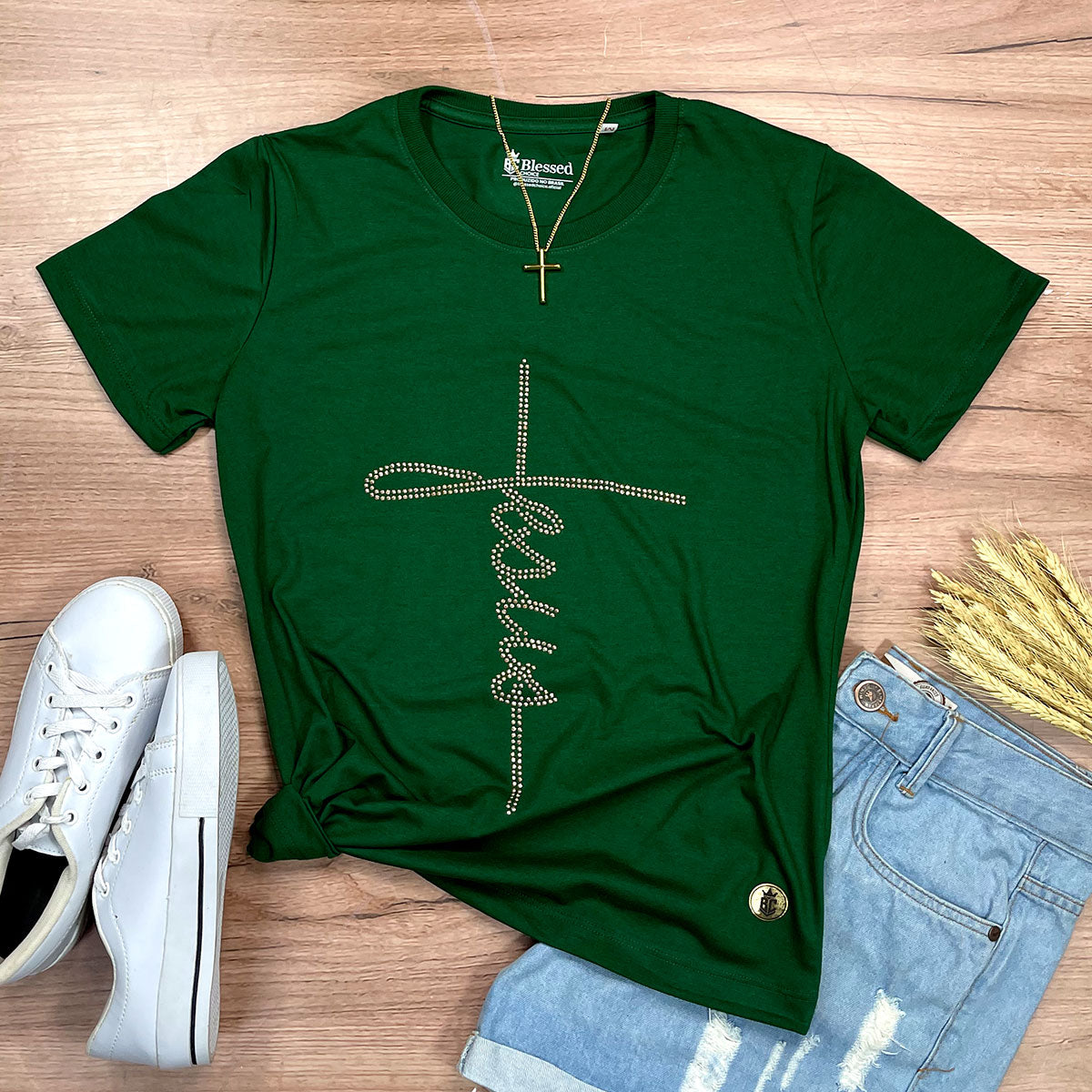 Camiseta Feminina Verde Jesus Strass