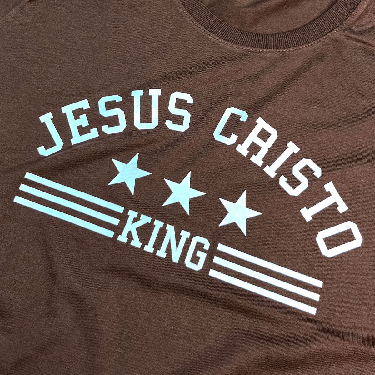 Camiseta Feminina Marrom Jesus Cristo King