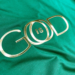 Camiseta Masculina Verde God is Good