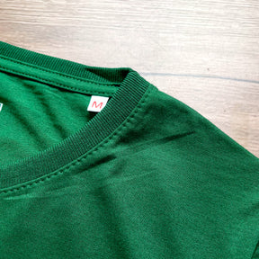 Camiseta Feminina Verde O Amor é o Presente Dourado