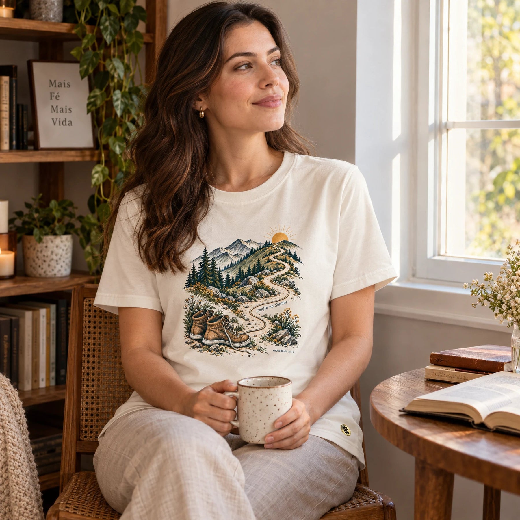 Camiseta Feminina Off White Confie no Senhor