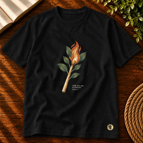 Camiseta Masculina Preta Arde, mas não se consome