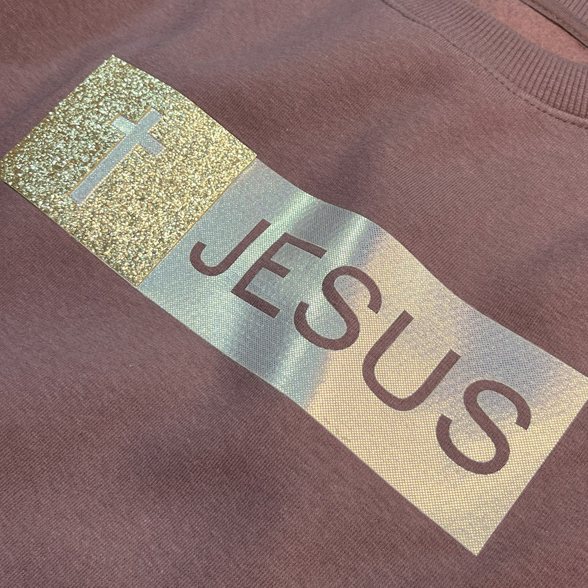 Moletom Marrom Aplique Jesus Glitter Dourado