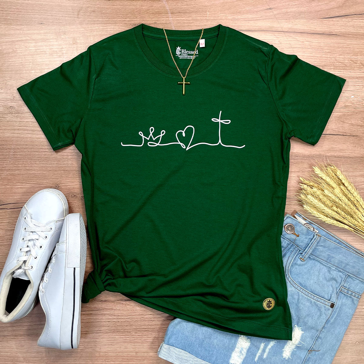 Camiseta Feminina Verde Coroa Coração