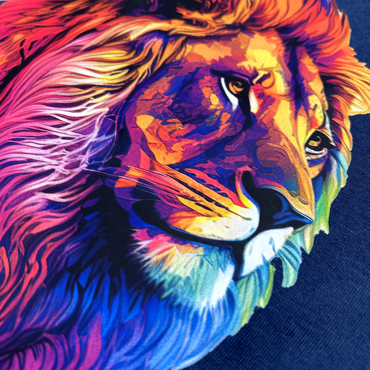 Camiseta Masculina Azul Leão Colorido