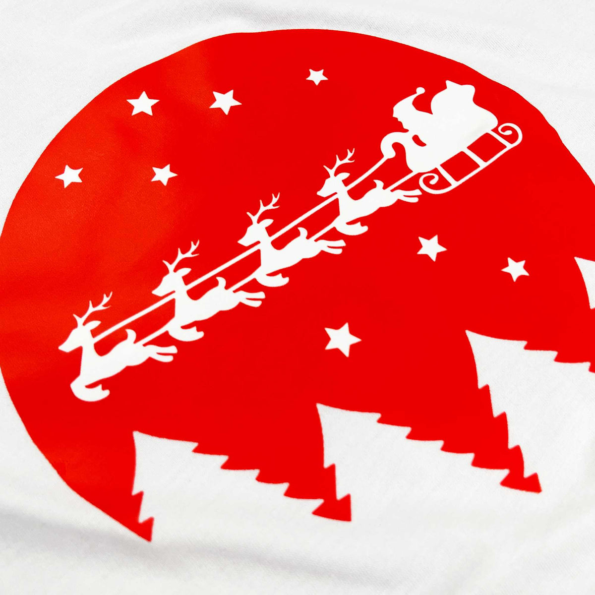 Camiseta Feminina Branca Papai Noel Trenó