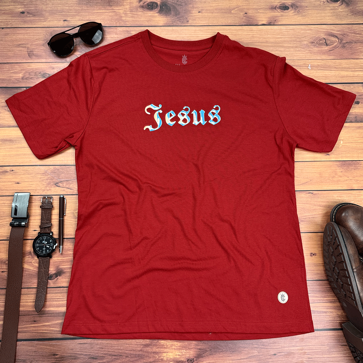 Camiseta Masculina Vermelha Aplique Jesus