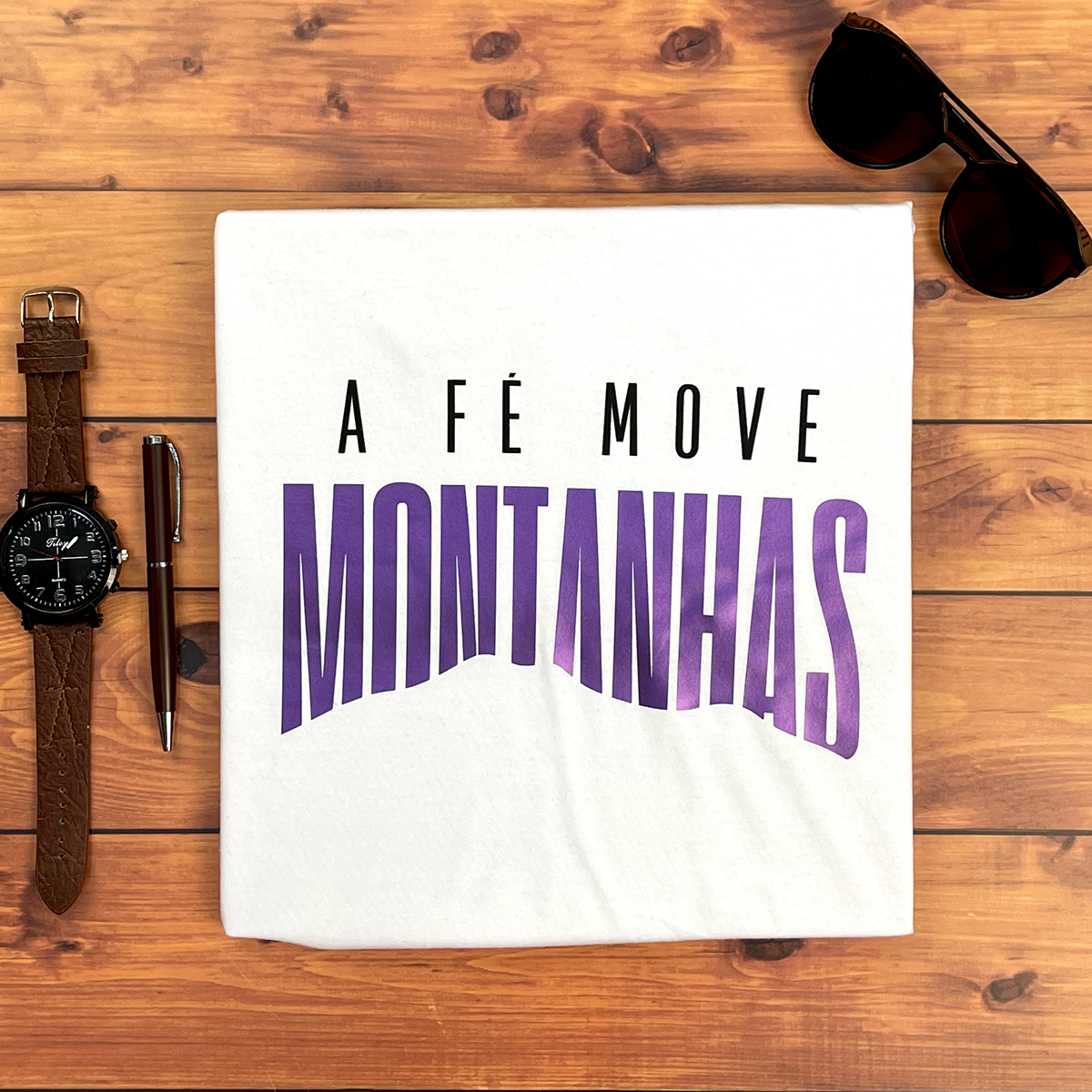 Camiseta Masculina Branca A fé Move Montanhas