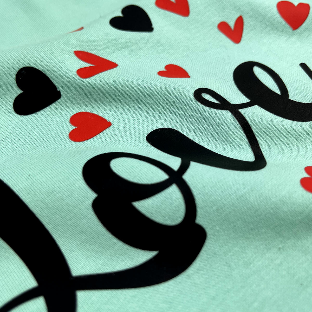 Camiseta Feminina Verde Menta Love Coração