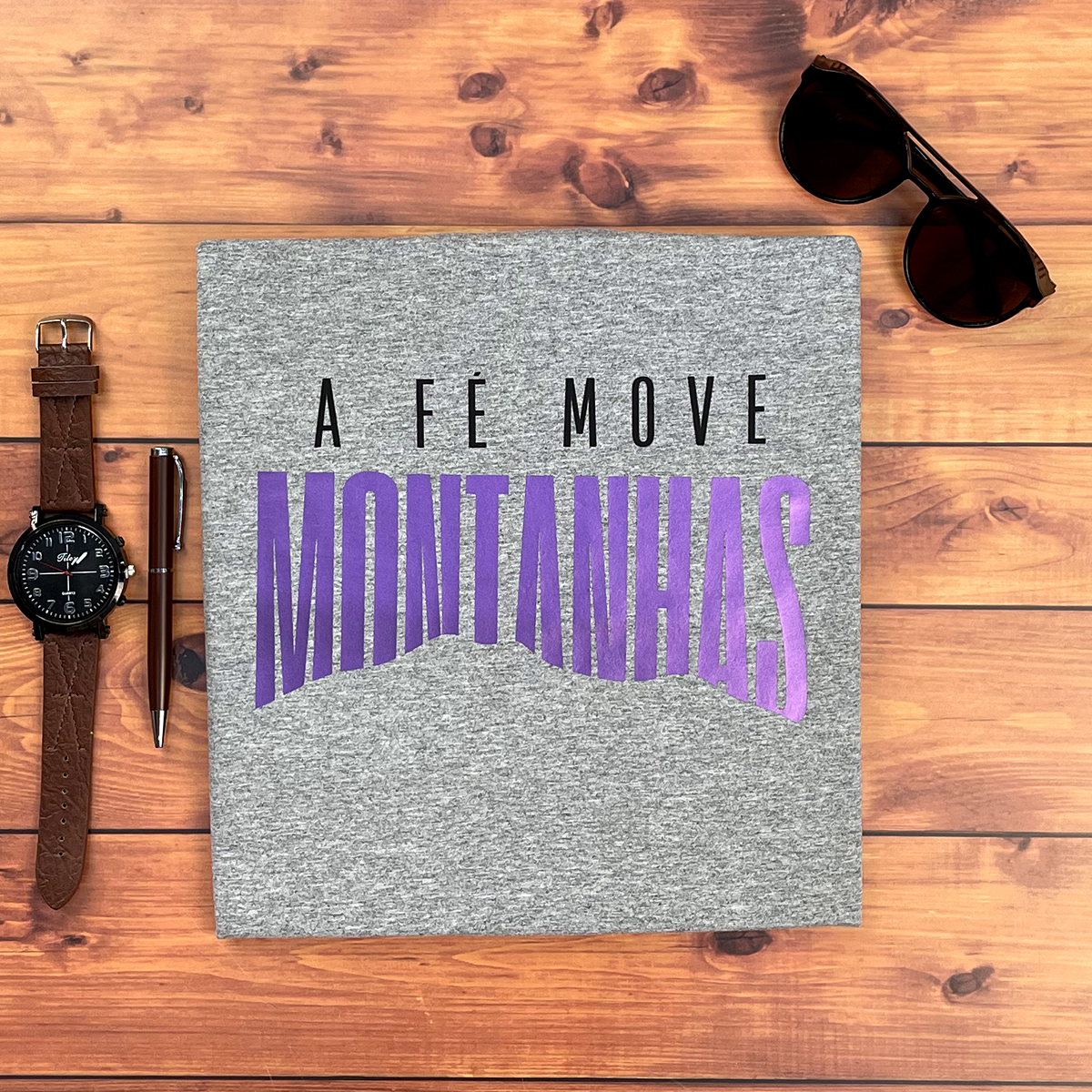 Camiseta Masculina Cinza A fé Move Montanhas