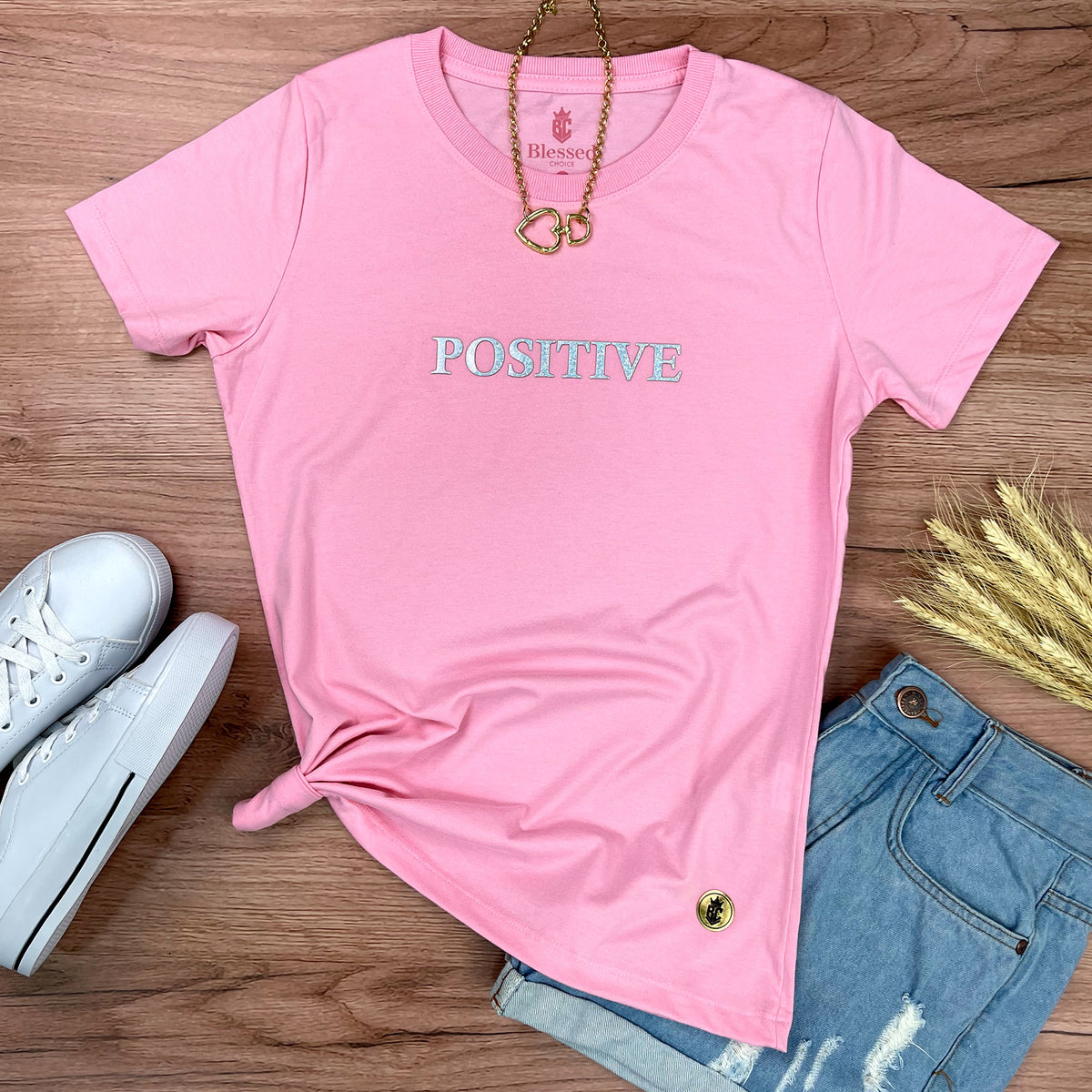 Camiseta Feminina Rosa Aplique Positive