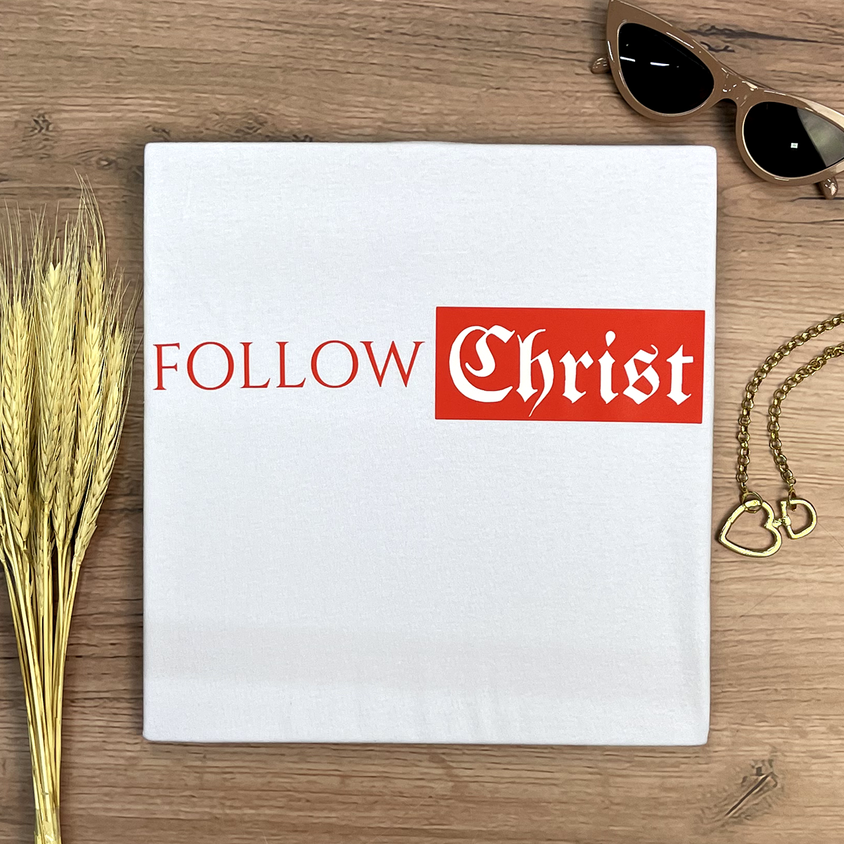 Camiseta Feminina Branca Follow Christ