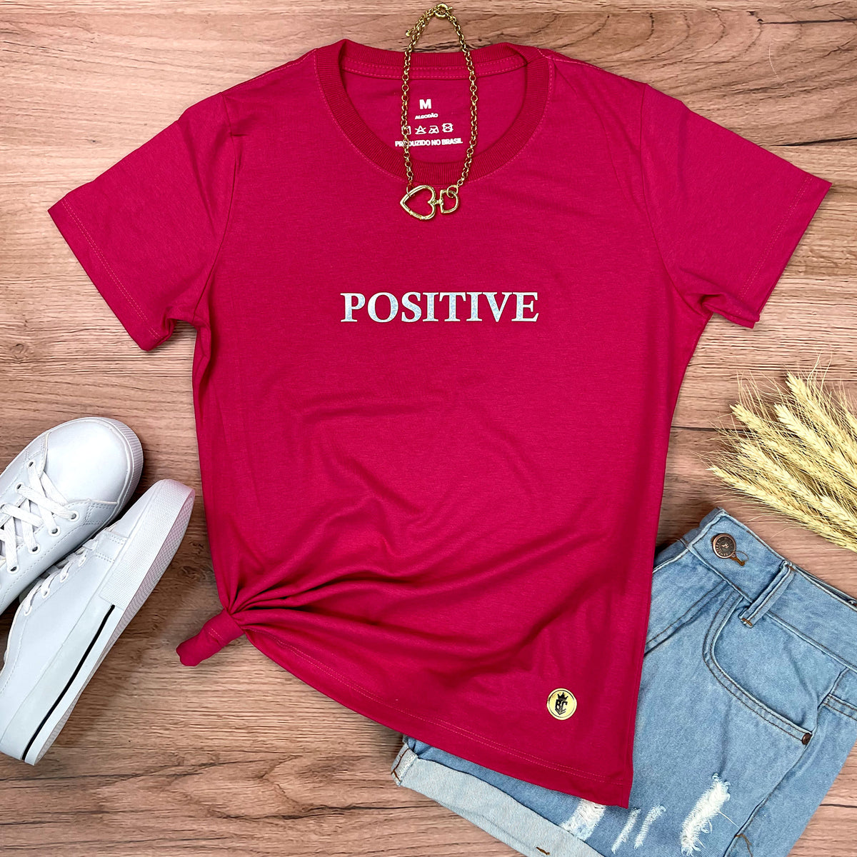 Camiseta Feminina Pink Aplique Positive