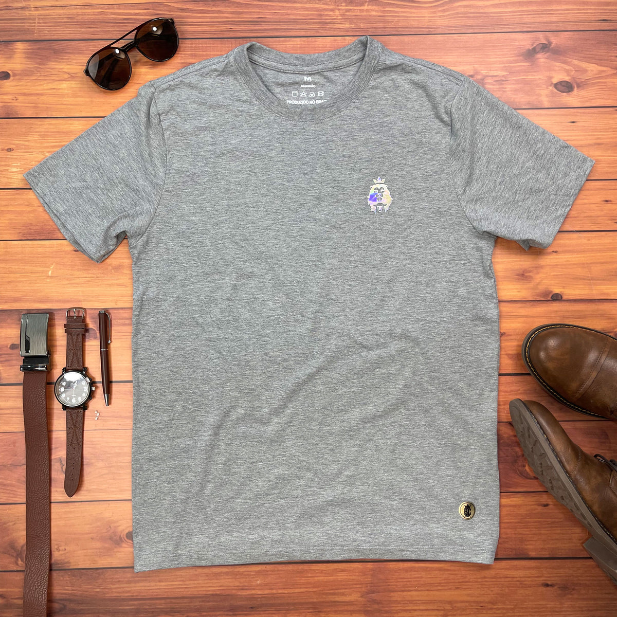 Camiseta Masculina Cinza Cordeiro e Leão Holográfico